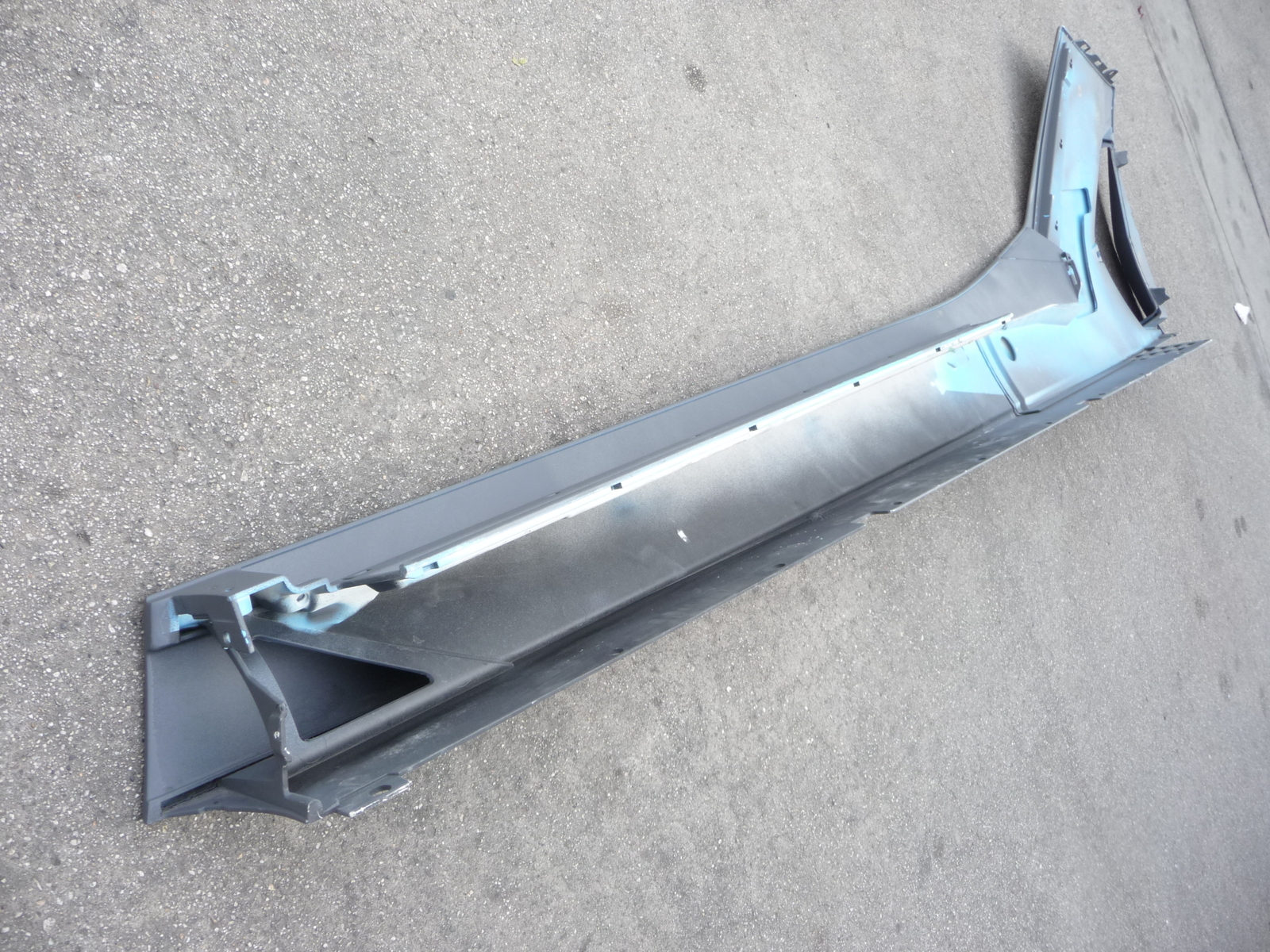 18 Lamborghini Aventador LP750 SV Right Side Member Rocker Molding 470853564D OE
