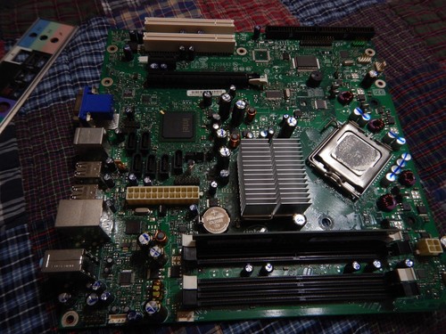 Intel DQ965MTG1 \Motherboard- D36265-505 complete motherboard with i/o plate - Picture 3 of 7