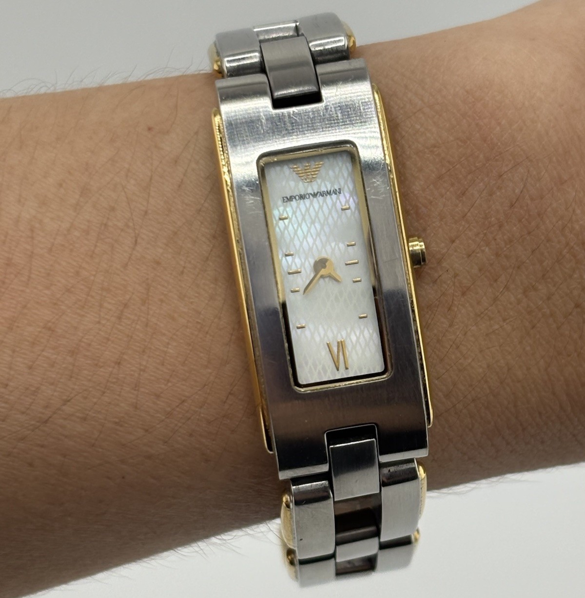Women’s EMPORIO ARMANI Watch.—-Reloj De Mujer Emporio Armani