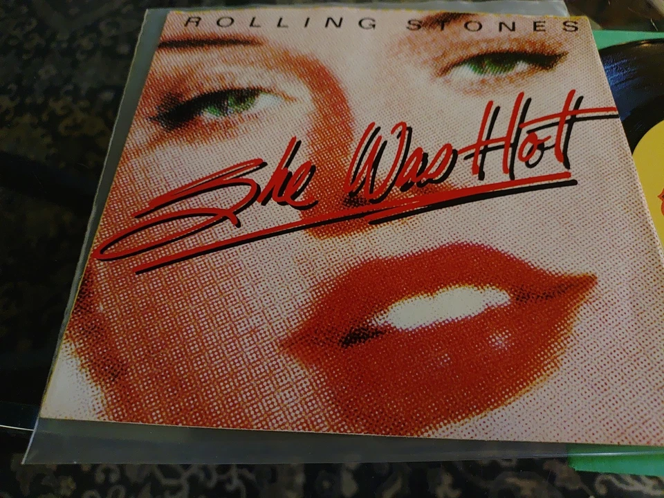 Rolling Stones 'She Was Hot' 45RPM Vinyl 7" With Picture Sleeve Near Mint  - Image 2 of 4