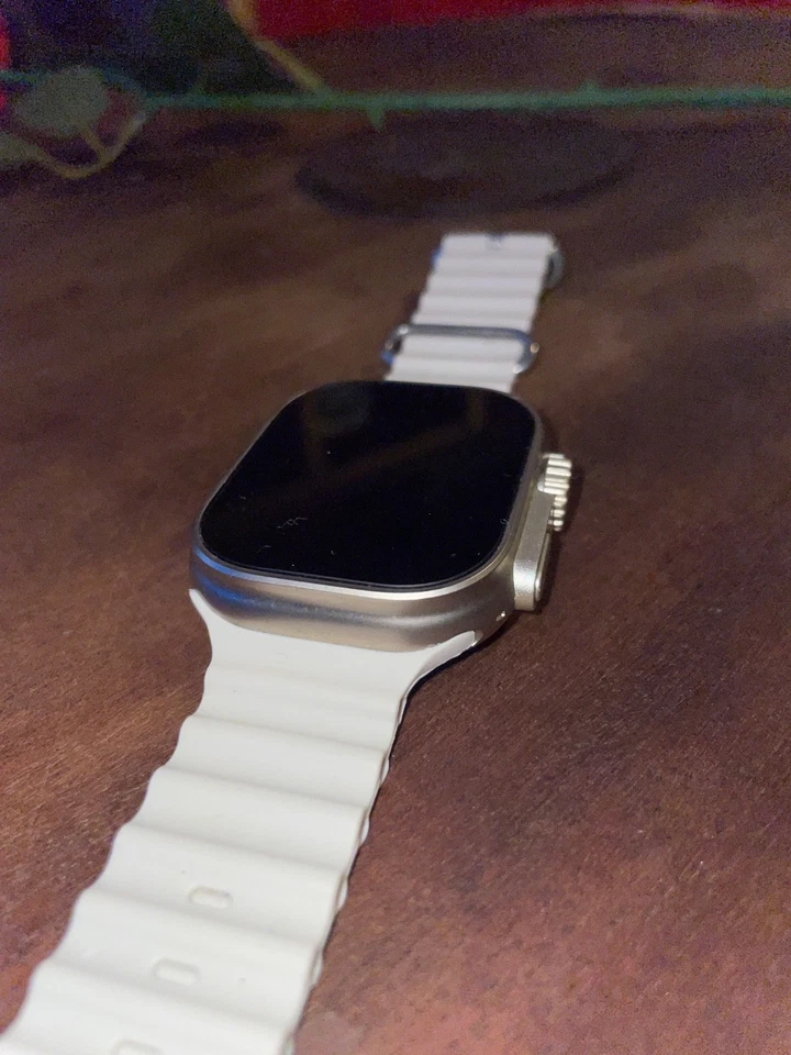 Apple Watch Ultra 2, foto 1 di 3