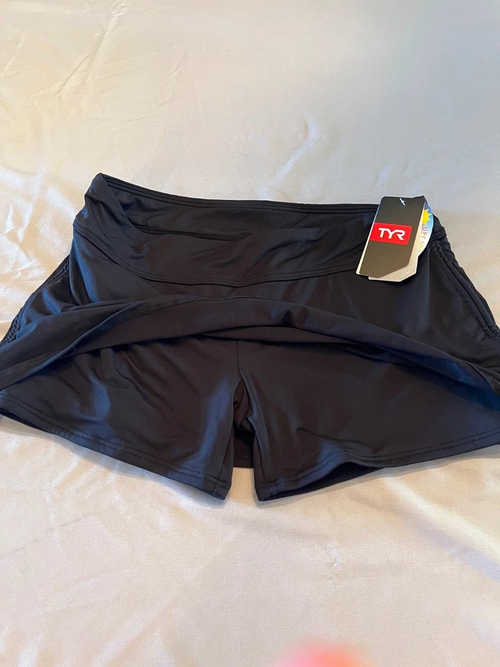 Maiô tankini feminino médio TYR - Imagem 2 de 4