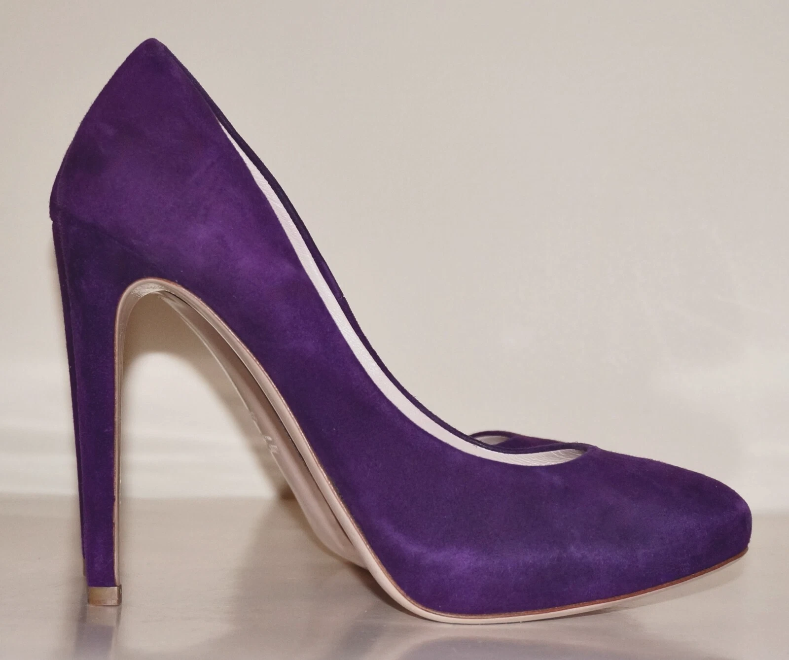 Décolleté classiche a stiletto MIU MIU Orchidea viola pelle scamosciata EUR 38 5 ITALIA