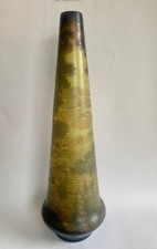 Devez, Vase à Décor De Paysage Lacustre