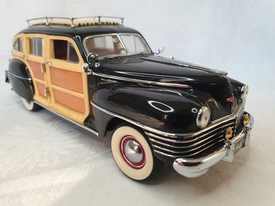 1942 CHRYSLER TOWN & COUNTRY | schwarz | DANBURY MINT | 1:24