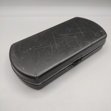 Sony PlayStation Portable PSP UMD Black Hard Madcatz Clamshell Storage Case