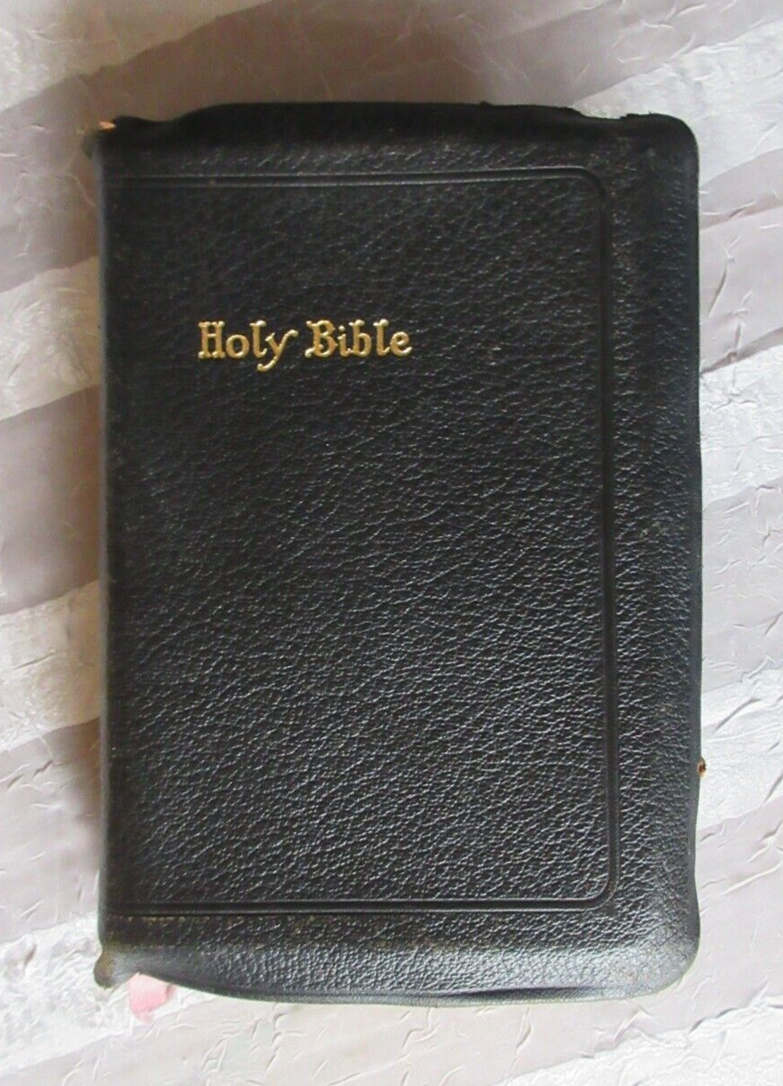 45-Page Holy Bible Leather KJV Old & New Testament with Gilt Edges and Thumb Tabs Includes Maps