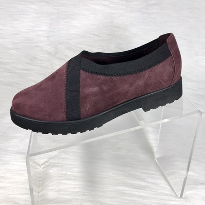 little burgundy clarks