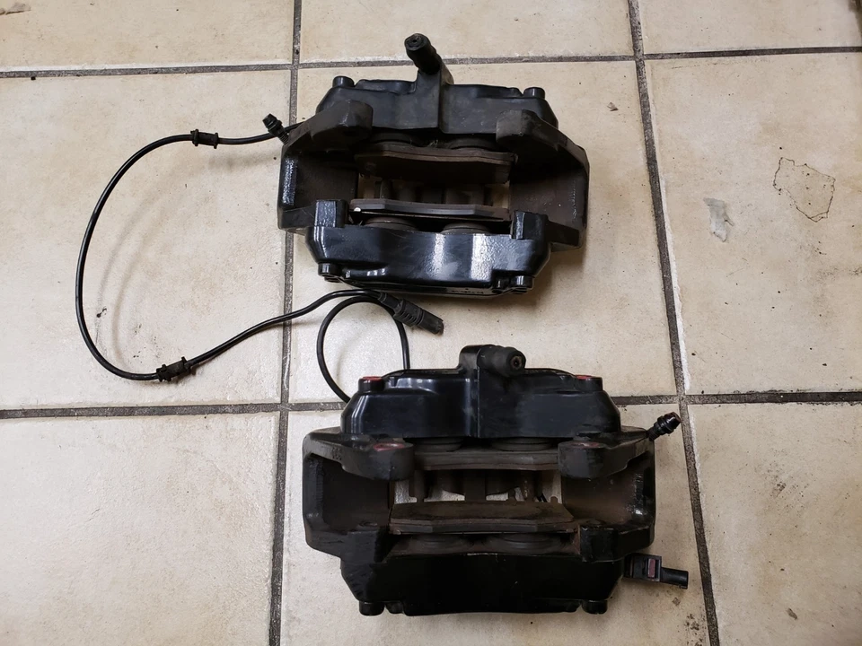 1999-2006 MERCEDES-BENZ W220 S430 S500 S55 AMG FRONT BREMBO BRAKE CALIPERS - Image 2 of 3