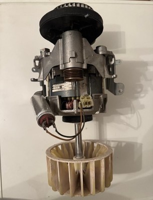 MIELE T4223C Soft Wind C Trockner Motor Antriebsmotor 5023342, Me00-64/2