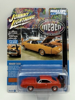 Johnny Lightning 1969 Dodge Charger Daytona Orange