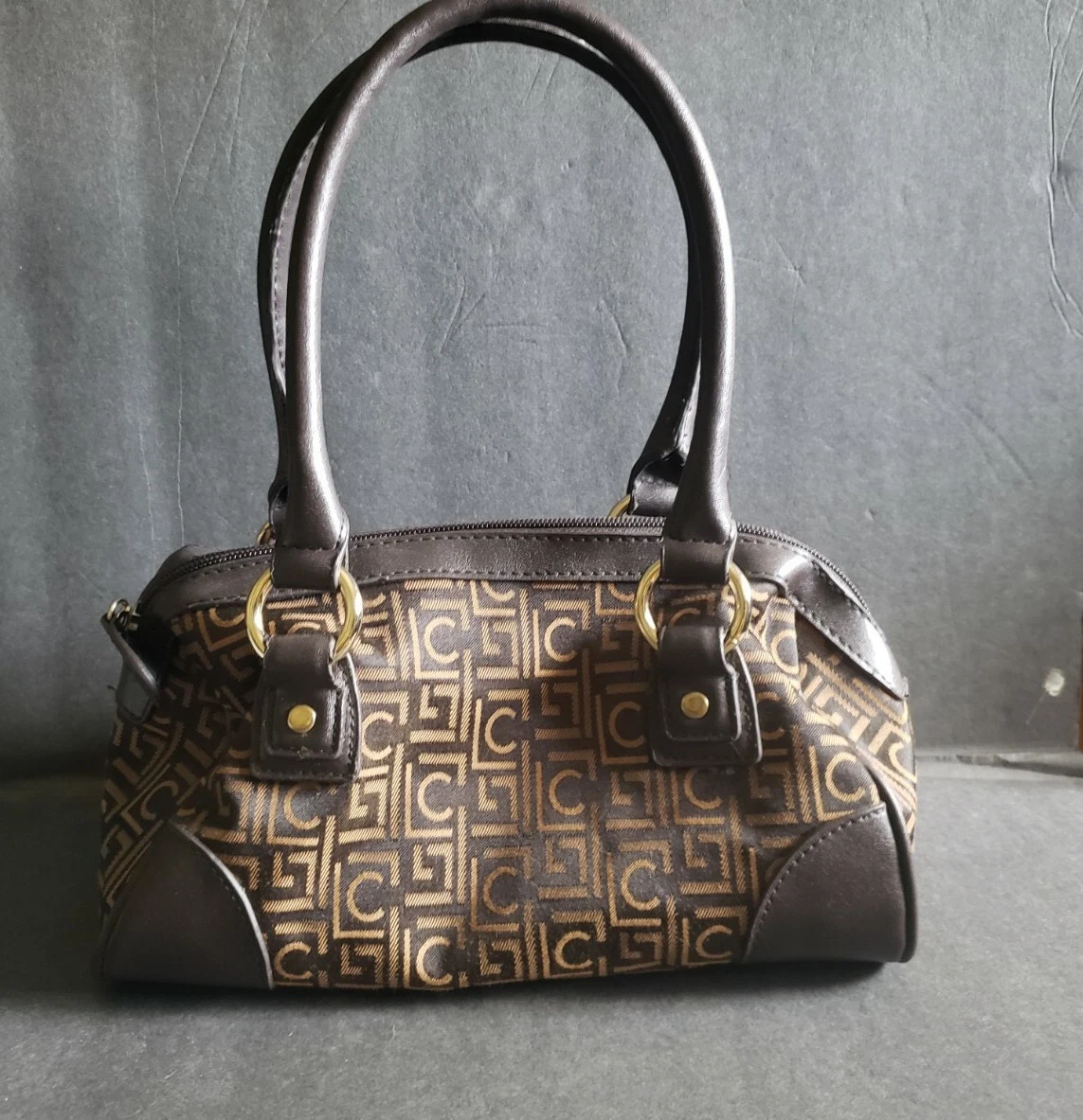 Liz claiborne small best sale purse