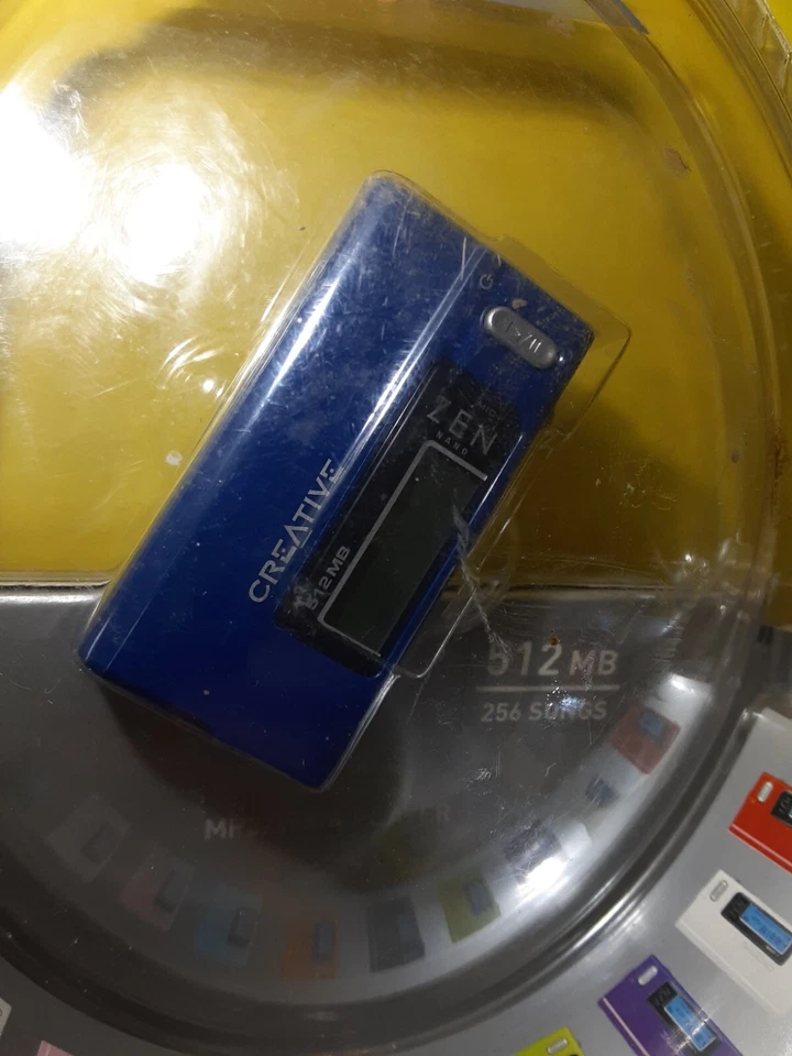 Creative ZEN Nano Plus FM Radio Voice Recorder 512 MB MP3 WMA Media Player Blue. - Image 3 of 4