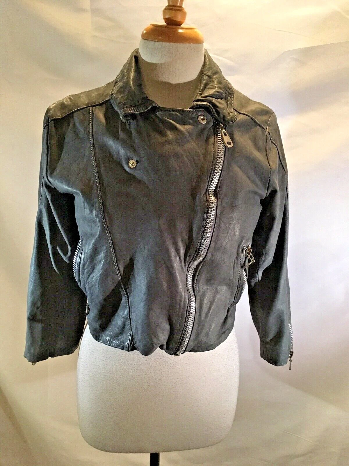 DOMA Ladies Distressed Gray leather Bomber Jacket -Size Large
Opens in a new window or tab