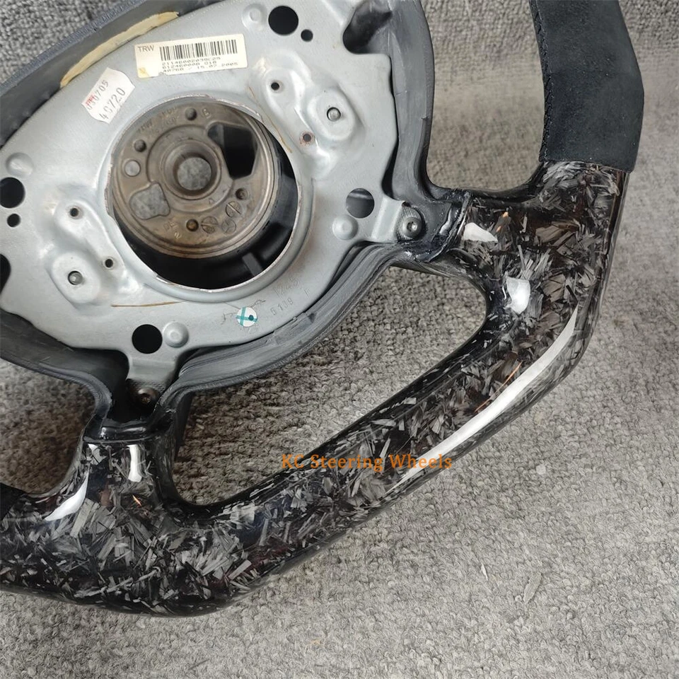 Carbon Fiber Black Alcantara Steering Wheel For 2006 Mercedes-Benz e320 e500 - Image 3 of 4