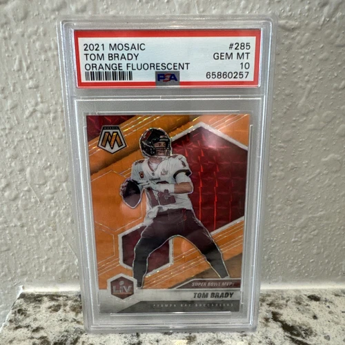 2021 Mosaic #285 Tom Brady Orange Fluorescent #/25 PSA 10 POP 9 Buccaneers