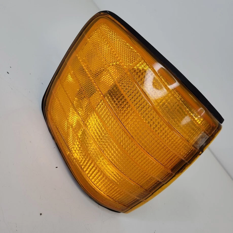 Luz de señal de giro para pasajero delantero Mercedes-Benz 560SEL 1986-1991 FABRICANTE DE EQUIPOS ORIGINALES Foto 2 de 4