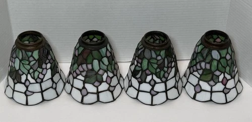 Vintage Tiffany Style Quoizel Collectible Lot Of 4 Lamp Shades Stained Glass.