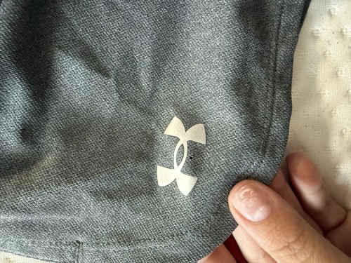 Under Armour Youth Medium Girls Loose Heatgear Running Athletic Shorts Gray - Picture 4 of 7