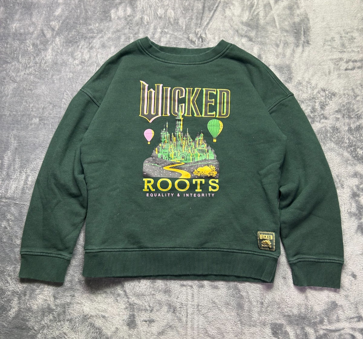 ROOTS x WICKED OZ Crewneck Youth XXL (13-14)  Adult M Canada Limited Edition