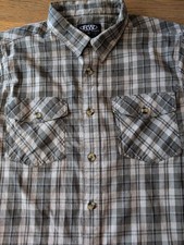 Wrangler Rugged Wear Men’s XL Plaid Shirt Short Sleeve Green Stretch Reg. Fit