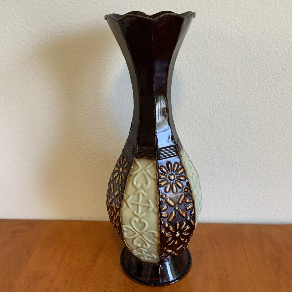 "Florero Elegant Expressions Hosley Grande 14"" Hierro Dos Tonos Marrón y Crema Floral" Foto 3 de 4