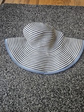 D Y Women's 2 Tone Striped Sun Hat Wide Floppy Brim One Size Summer Beach Garden
