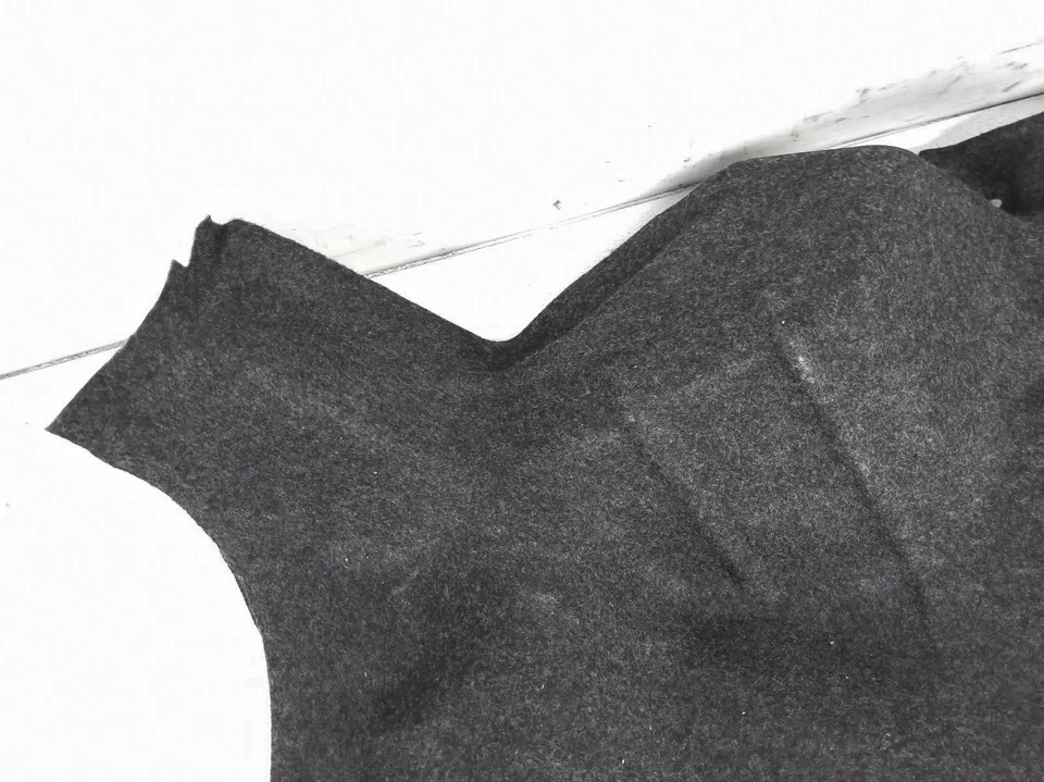 Отделочная накладка для заднего правостороннего грузового багажника купе Toyota Solara 2004-2008 годов выпуска - Изображение 3 из 4