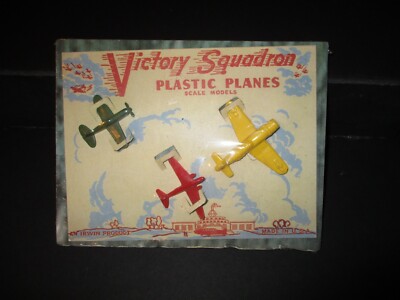 Vintage/IRWIN/Toy/Plastic(Victory/Squadron/Planes)1950's/NEW//On/Factory/Card