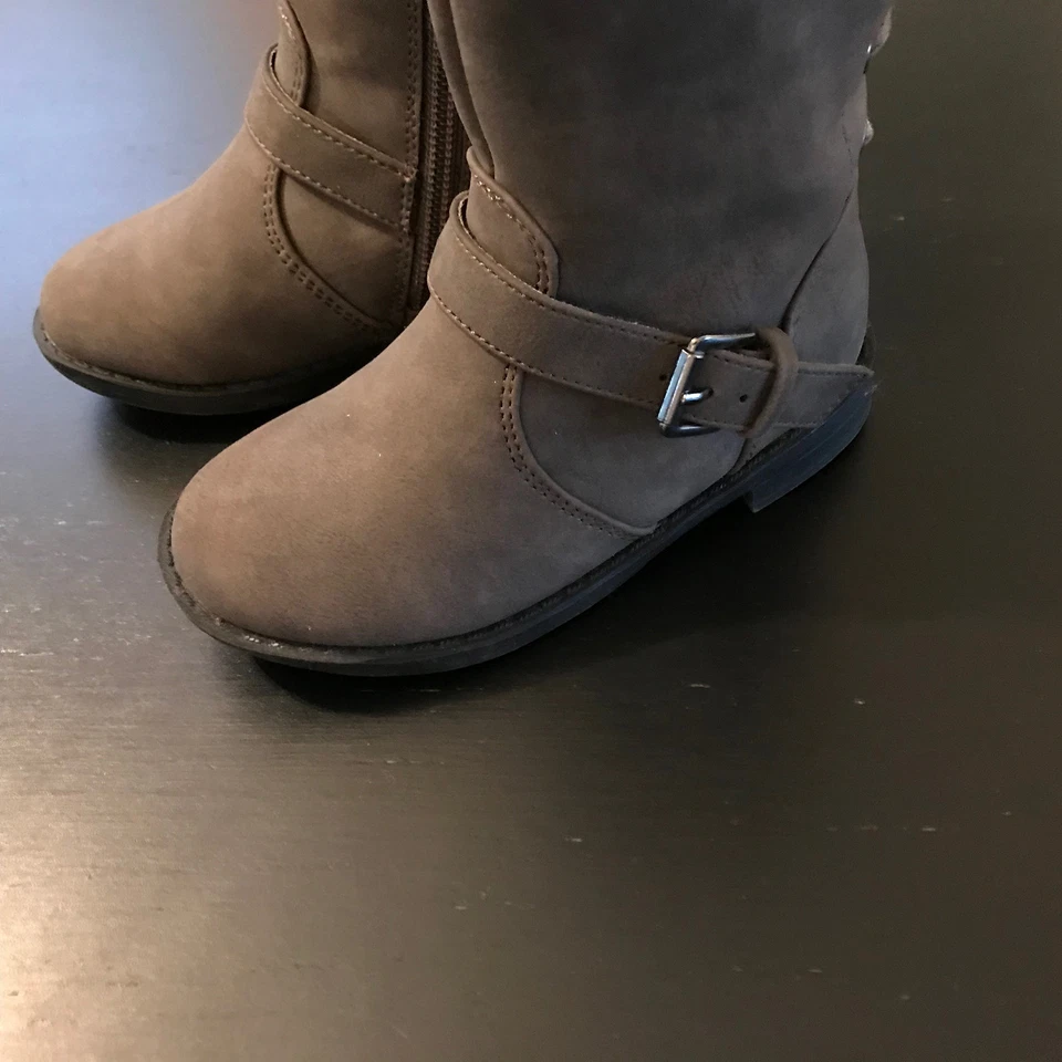 Bota Ryder alta gris con cordones talla 7 para niños pequeños Foto 4 de 4