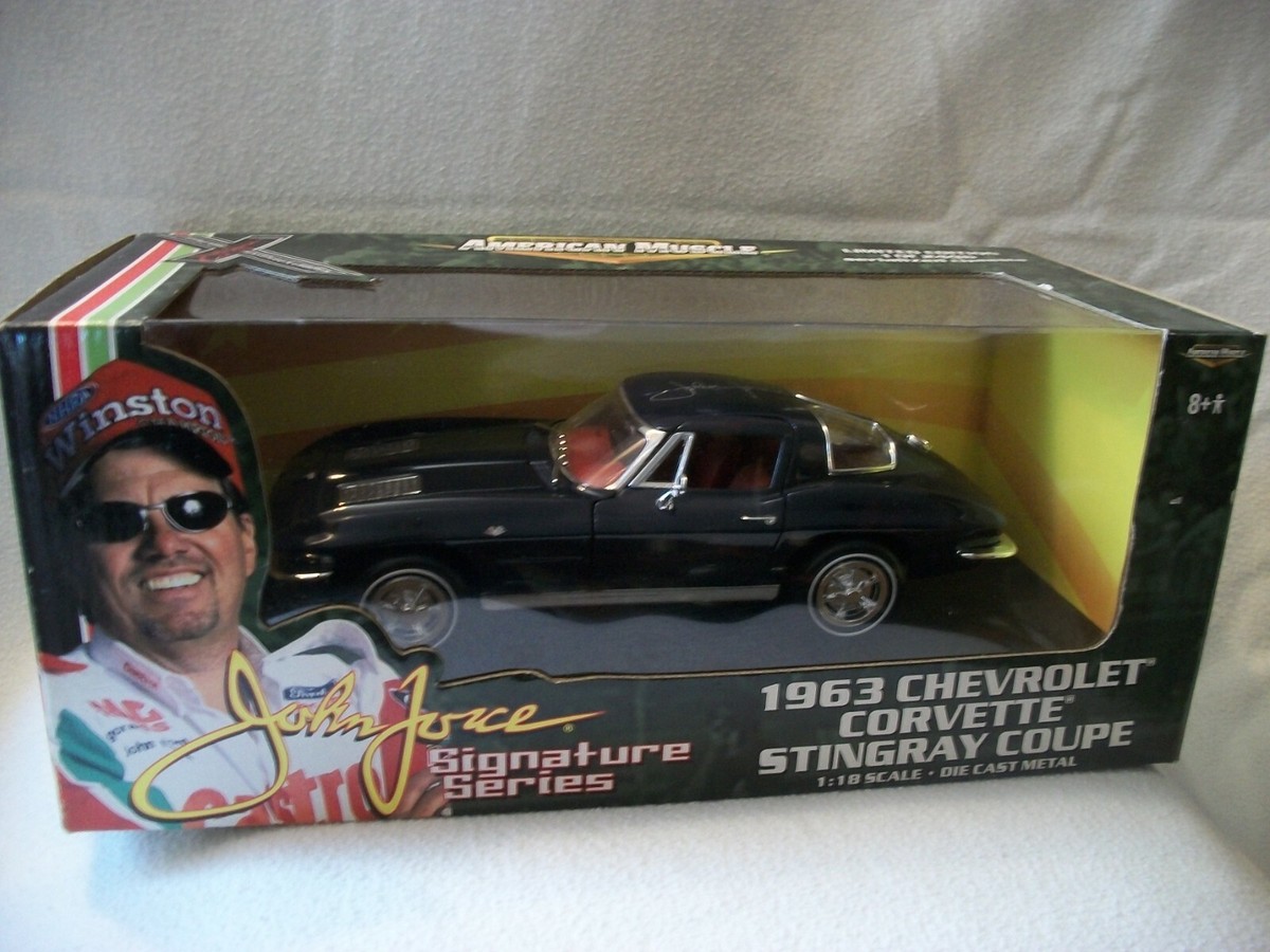 American Muscle 1963 CHVROLET CORVETTE STINGRAY COUPE JOHN