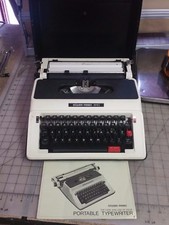  SILVER REED 810 JAPAN CASED PORTABLE TYPEWRITER w/Instructions -Please Read thumbnail