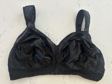 Vintage Playtex 18-Hour Bra Black Wireless Padded Straps 4693 38D