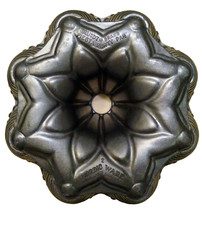 Nordic Ware Fiesta Festival Party Bundt Pan Mold 9 cup MADE IN USA FREE SHIPPING
