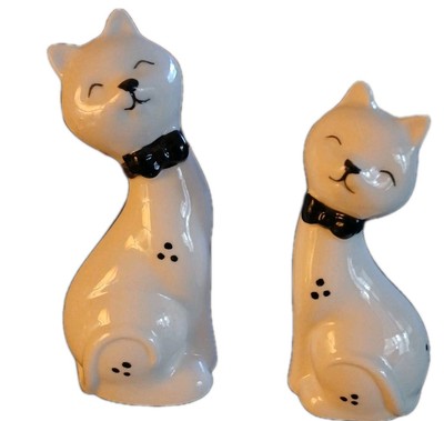 Set Of Two Cute Ceramic  Kitties.  5'' And4'' Black And White