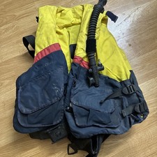 Scuba Diving BCD Vest CO2 Life Vest  Us Divers Size Large