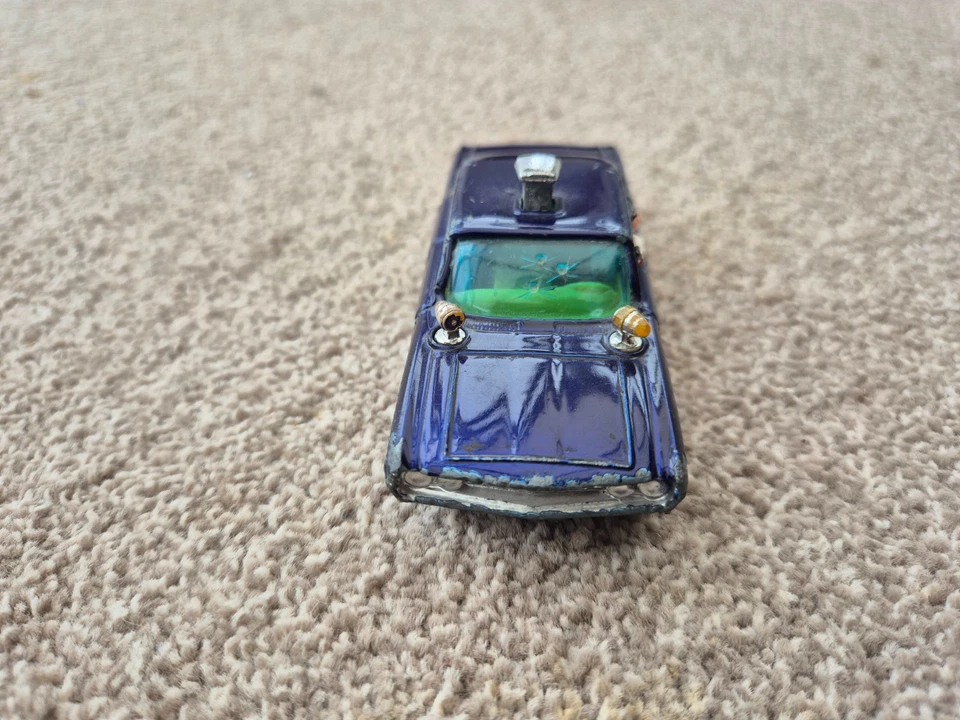 VINTAGE ORIGINAL 1960S CORGI TOYS 487 OLDSMOBILE SUPER 88 MAN FROM UNCLE CAR - Image 3 of 4