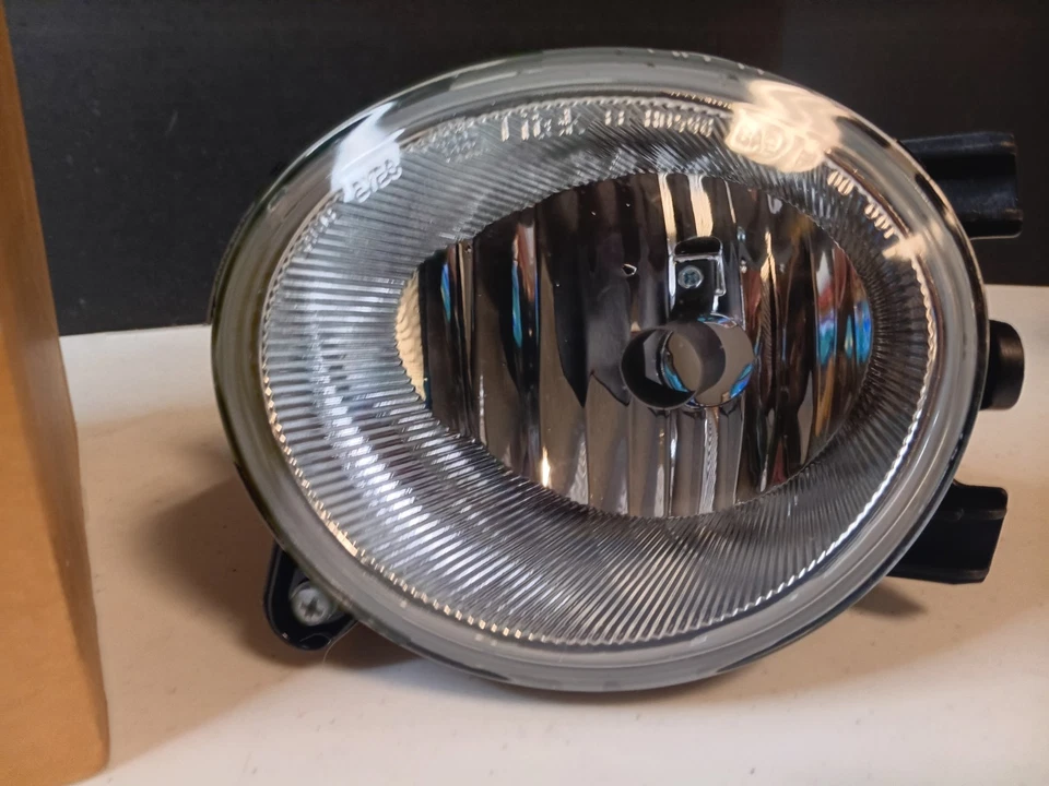 Luz antiniebla de repuesto del lado del conductor EagleEye HD568-U000L para Honda Pilot 2099-2011 Foto 3 de 4