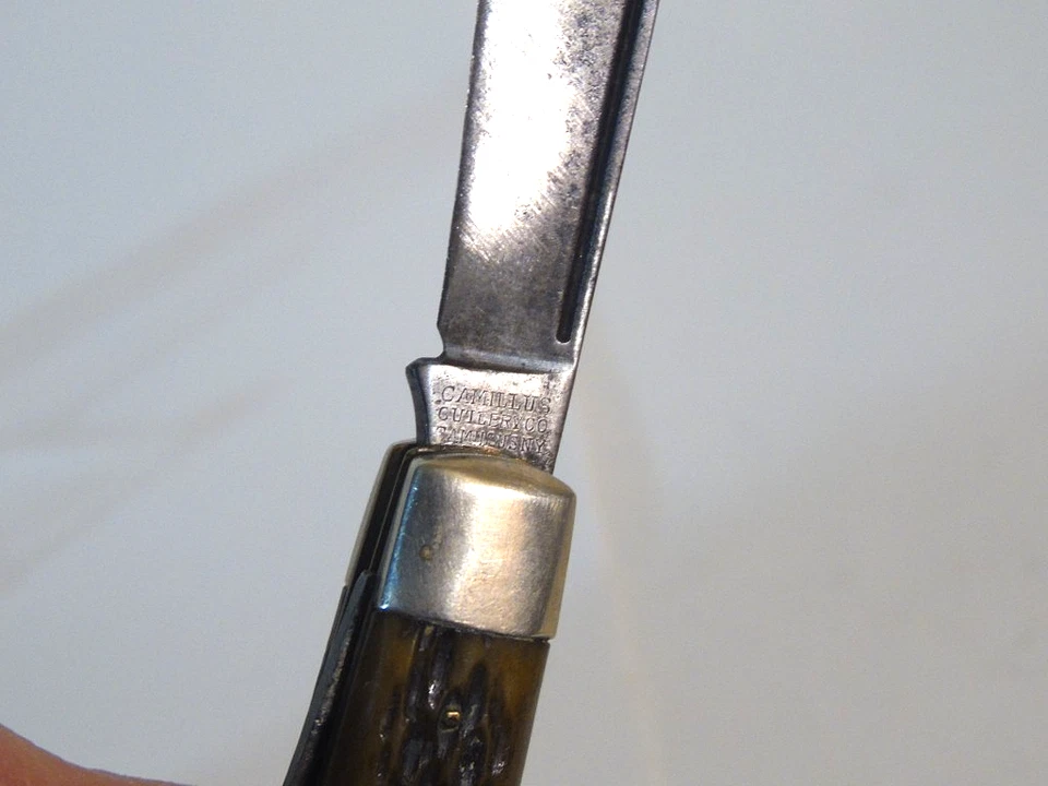 Antique 1925 4-Line "Camillus" "E-Z Opener" With Jigged Brown Bone Scales - Image 4 of 4