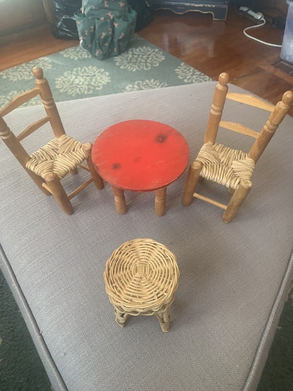 Vtg barbie doll size  wooden & Wicker  Furniture Table, Chairs Stool