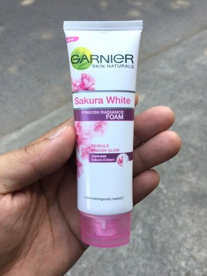 garnier sakura cleanser