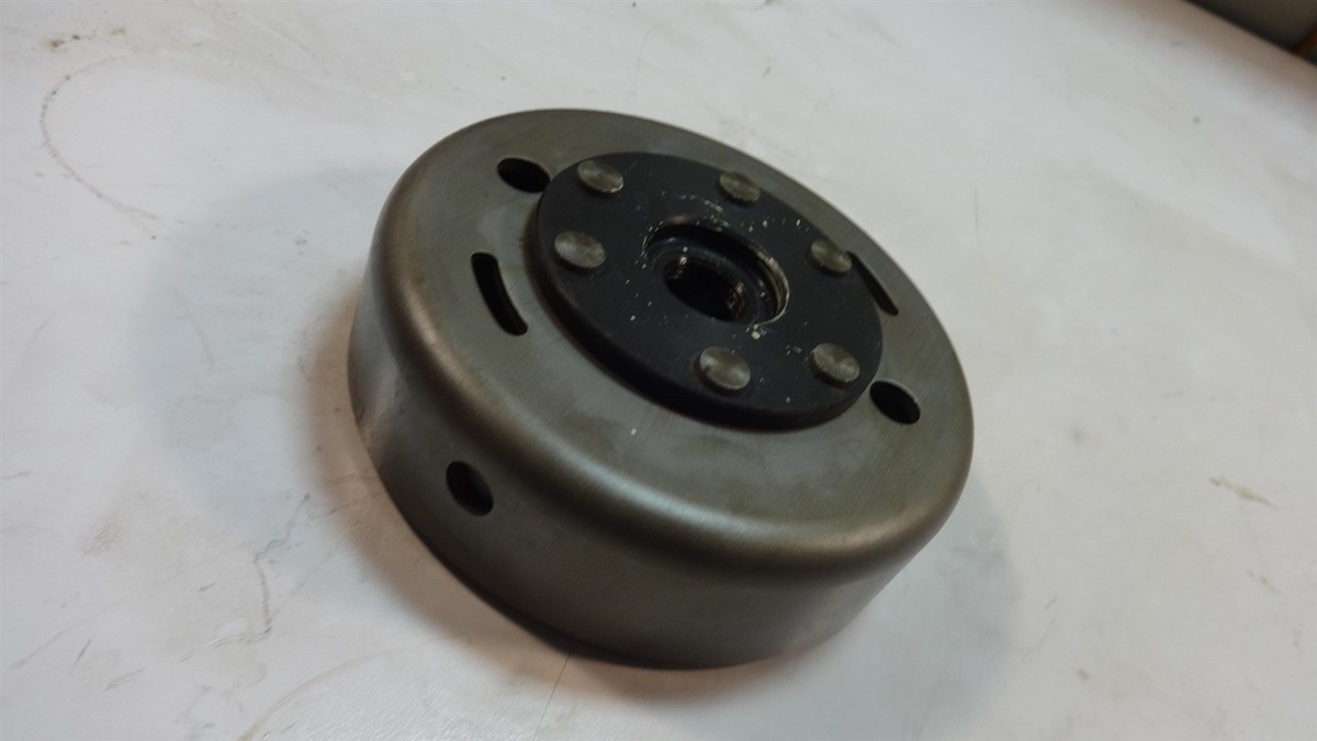 86 KAWASAKI ZX600 NINJA ZX 600 KM85B ENGINE ROTOR FLYWHEEL MAGNETO