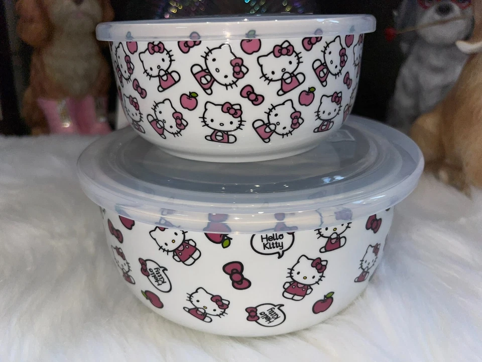 Juego de 2 cuencos de almacenamiento cubiertos con tapa de ventilación con manzanas Hello Kitty Foto 2 de 4