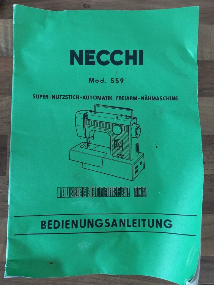Sewing Machine NECCHI 559 - 60W Motor - Made in Italy - With Accessories Vintage - Image 3 of 4