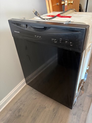 Frigidaire 24" Built-In Dishwasher Model: FFBD2406NB9B