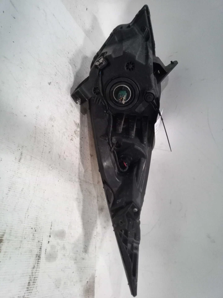 Conjunto de faros derechos usados se adapta a: Chevrolet Spark 2015 grado derecho A Foto 2 de 4