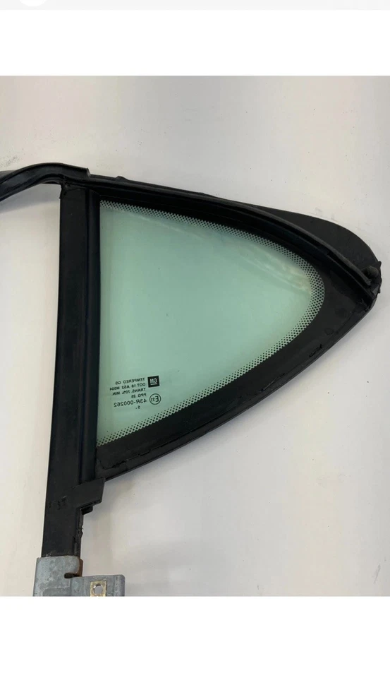 2004-2008 Pontiac Grand Prix porta traseira direita ventilação quarto janela vidro fabricante de equipamento original - Imagem 2 de 2