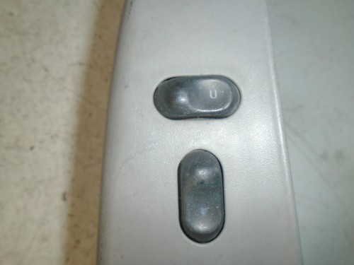 1997 Ford Escort Right Front Door Window Switch F7C6-54202A08 - Imagen 2 de 6