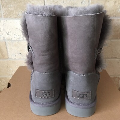 UGG Classic Short Bailey Button II Grey Gray Suede Boots Size US 6