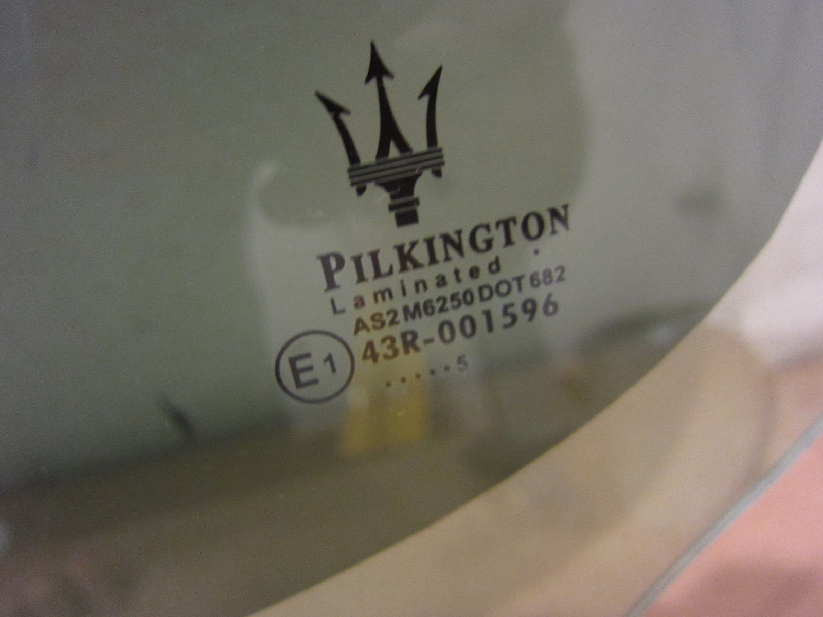 Maserati Quattroporte LH Rear Door Glass/Tinted - P/N 67866800